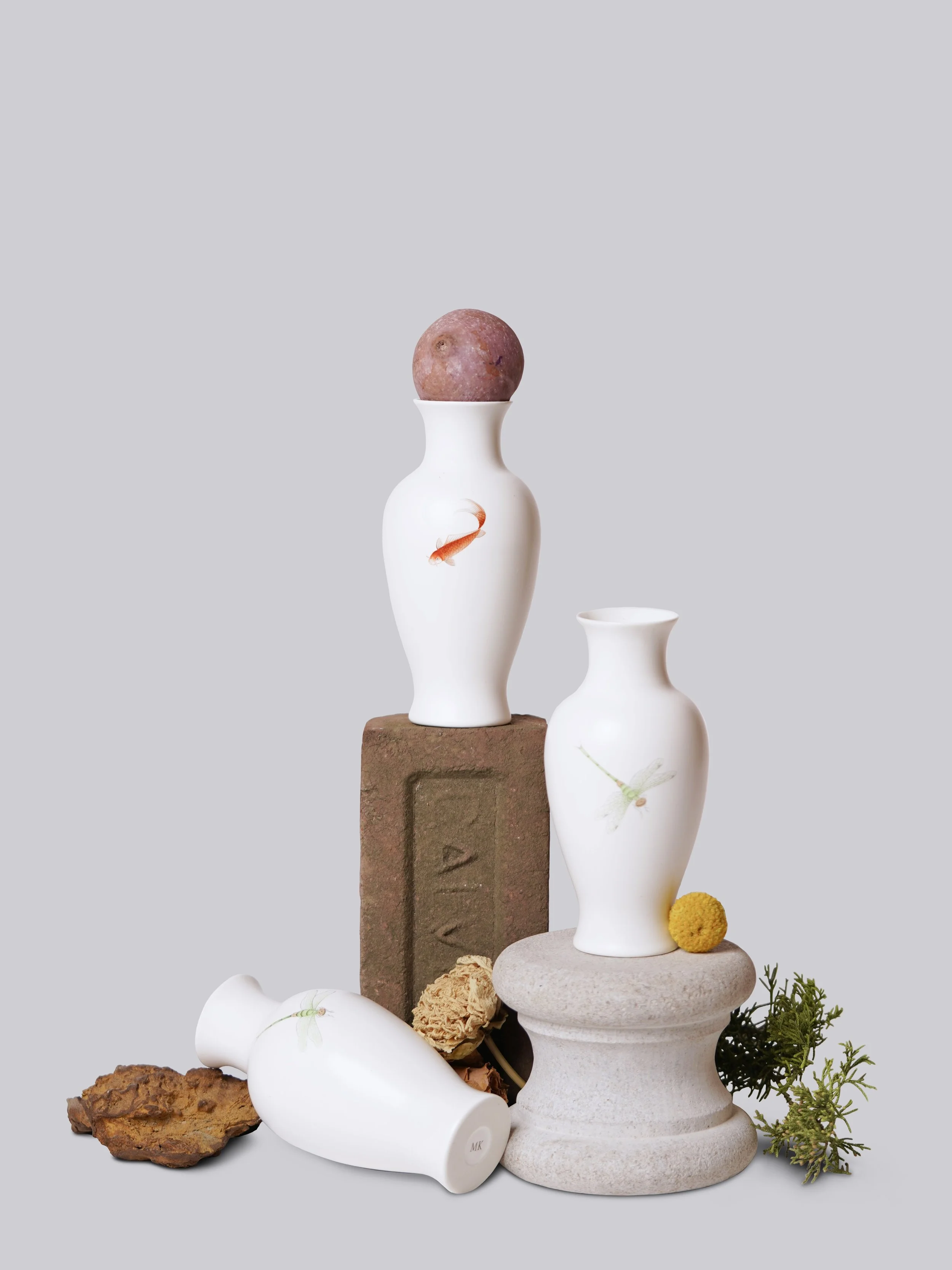 HAND PAINTED MINI VASE 9 (MV9HP)