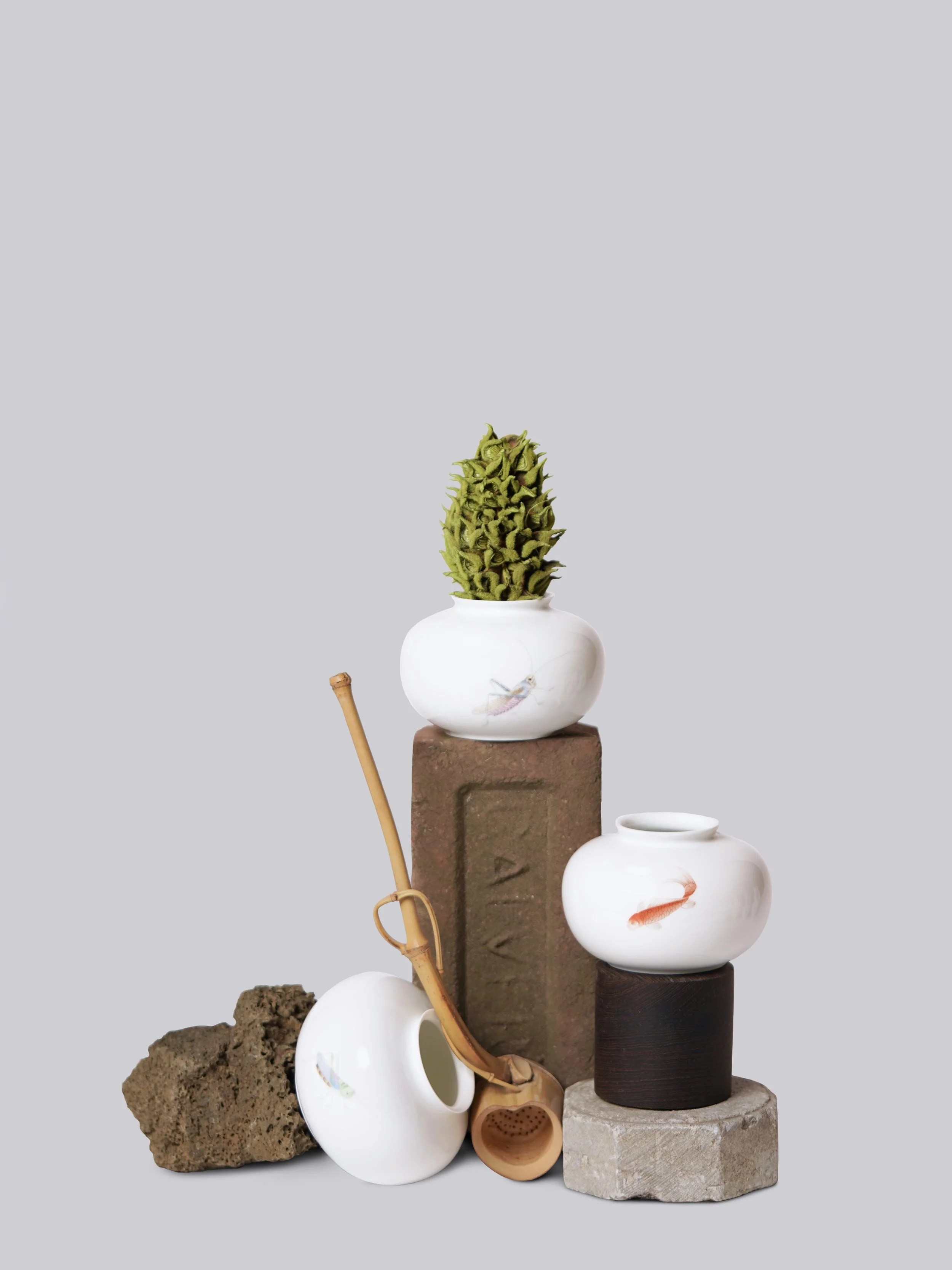 HAND PAINTED MINI VASE 7 (MV7HP)