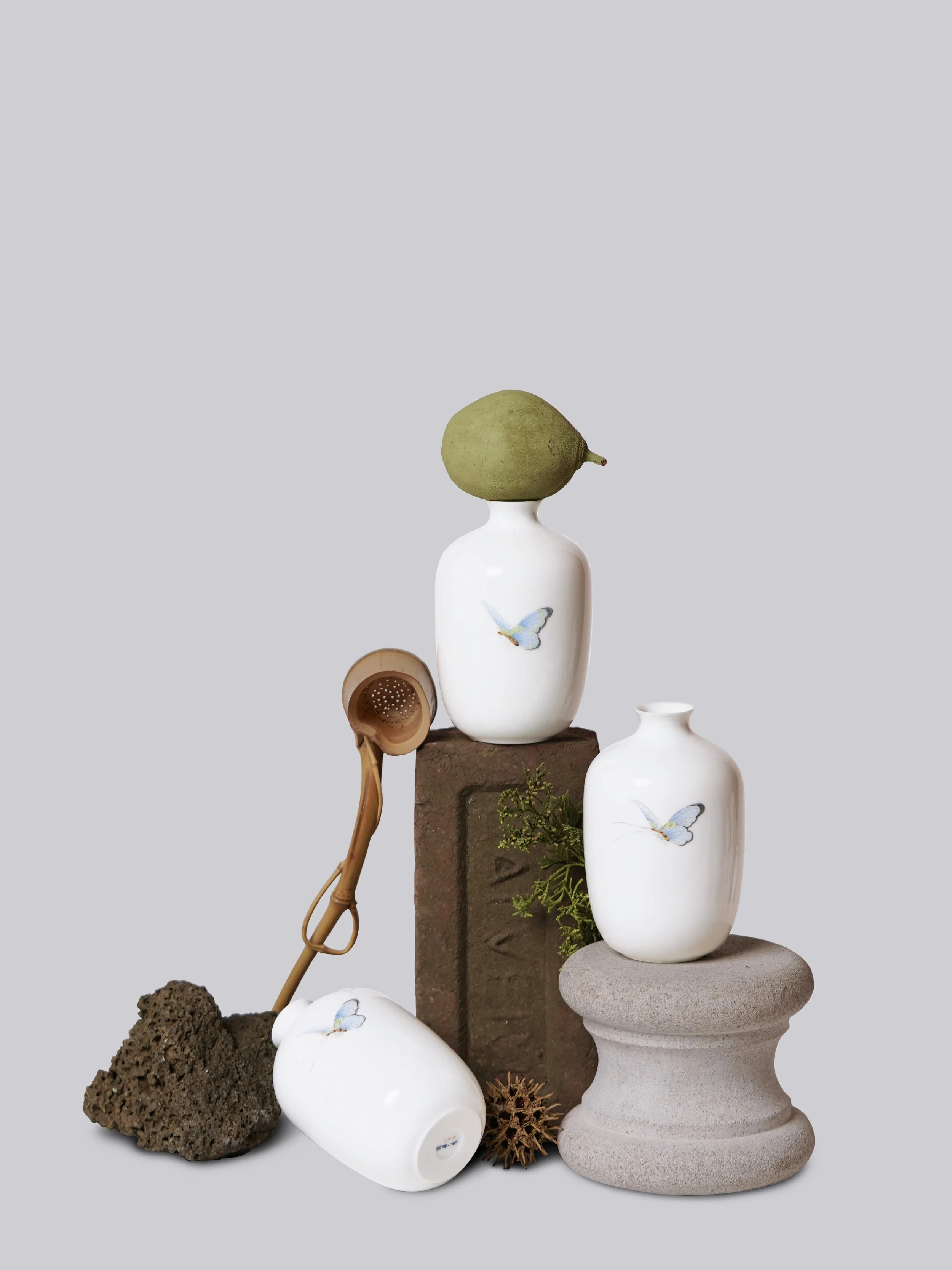 HAND PAINTED MINI VASE 10 (MV10HP)