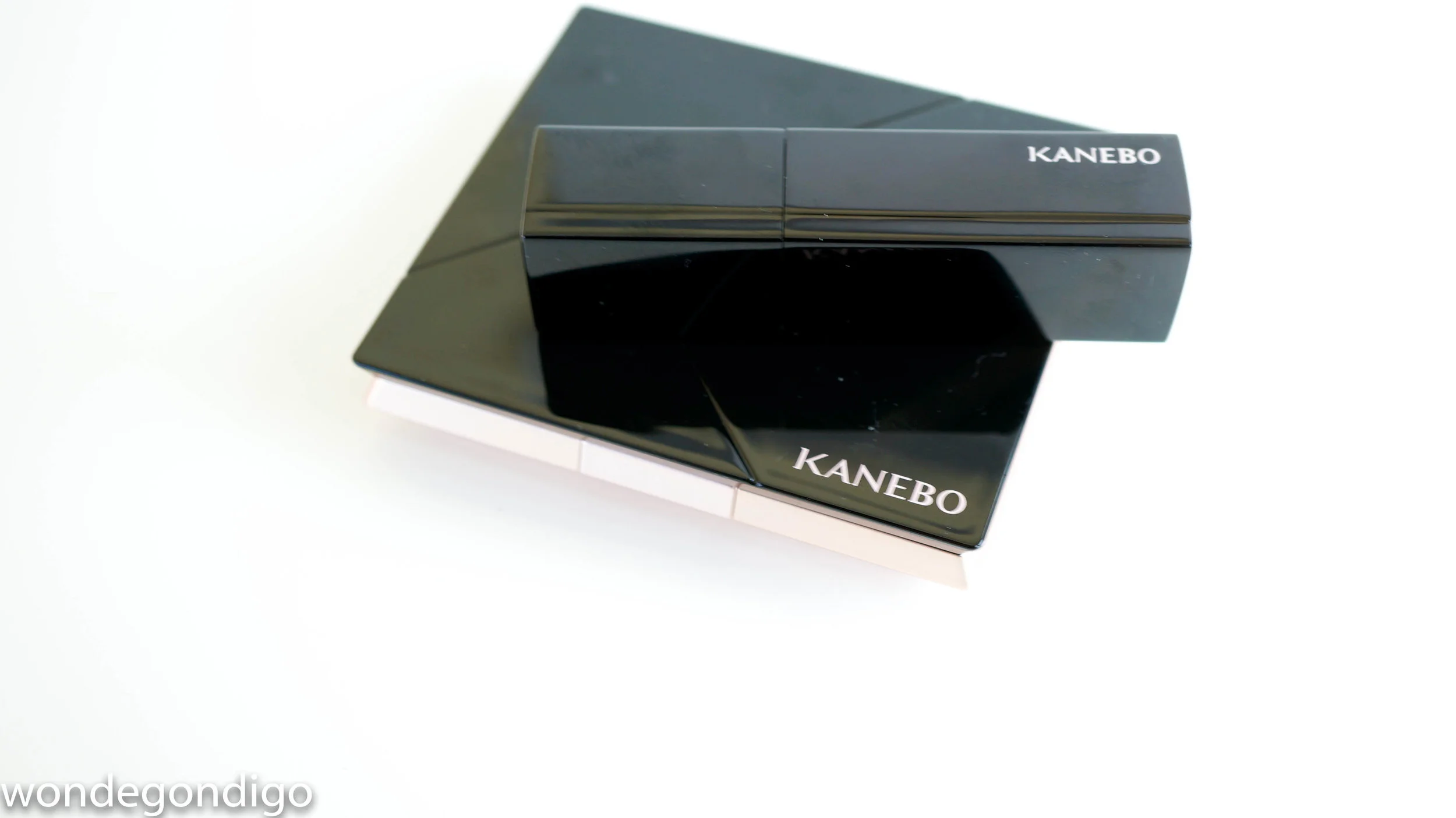 Lightweight plastic cases, with contrasting rose-gold.