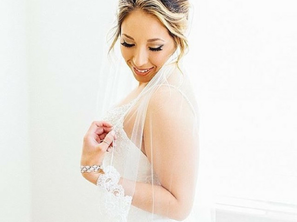 ShannonThomas_Bridal12.jpg