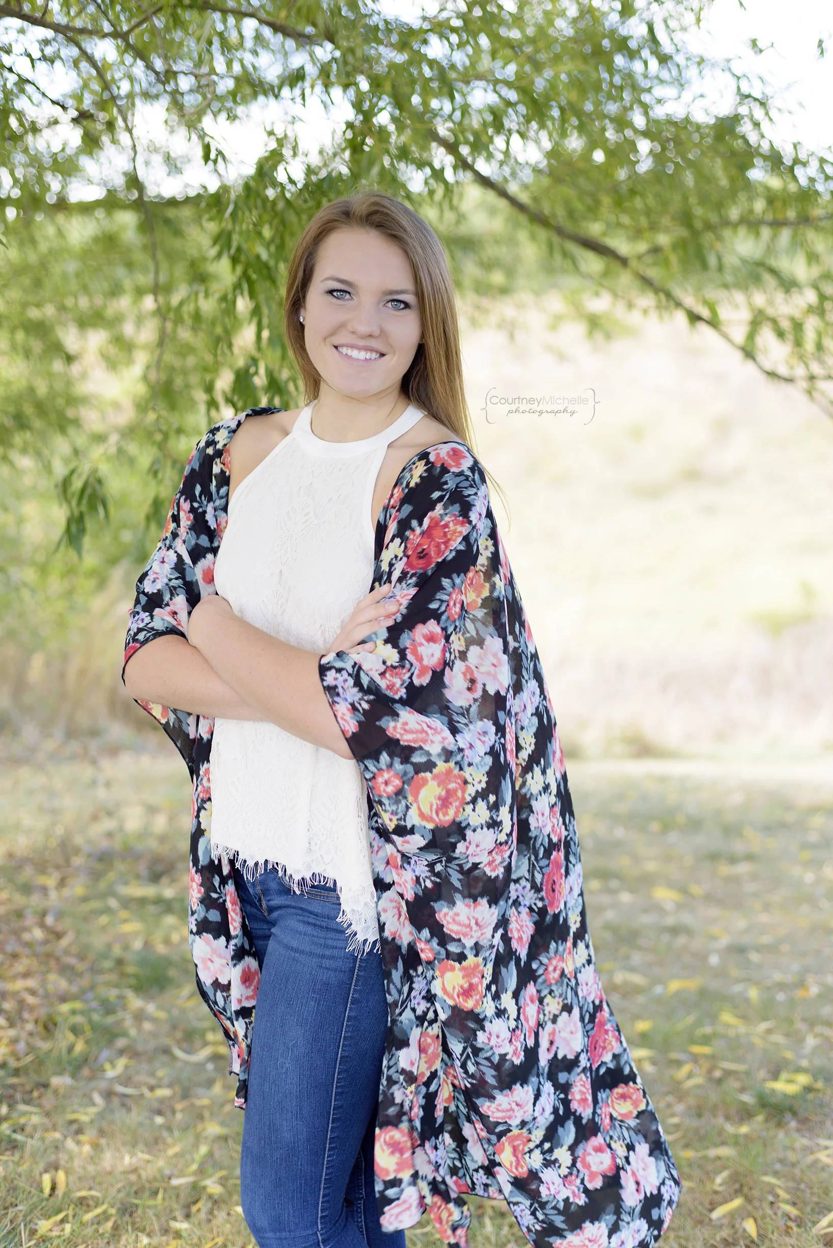 high-school-senior-in-field-chicago-photographer-courtney-laper©COPYRIGHTCMP-9195edit.jpg