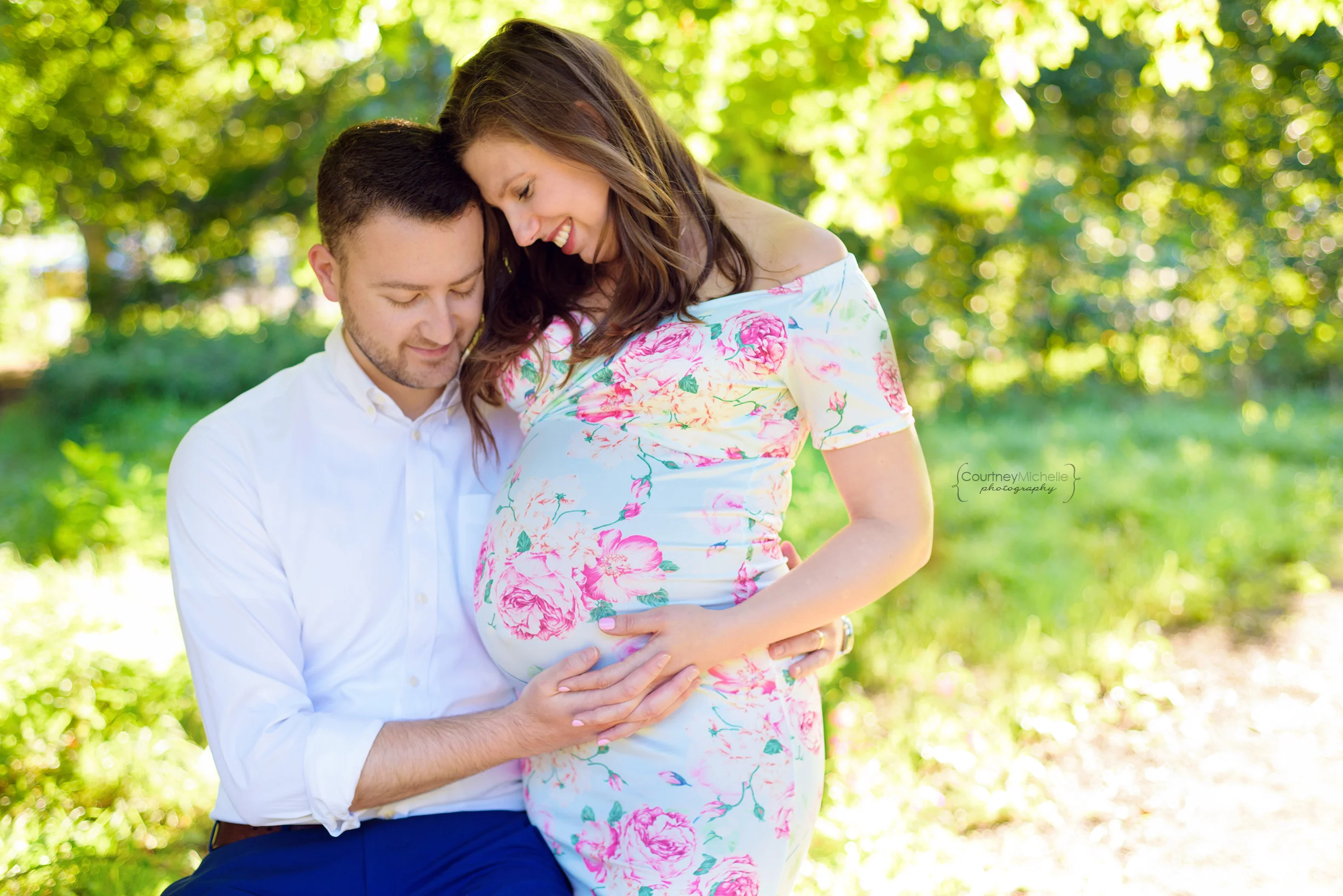 montrose-beach-chicago-maternity-session-courtney-laper©COPYRIGHTCMP-Maternity-2931-edit.jpg