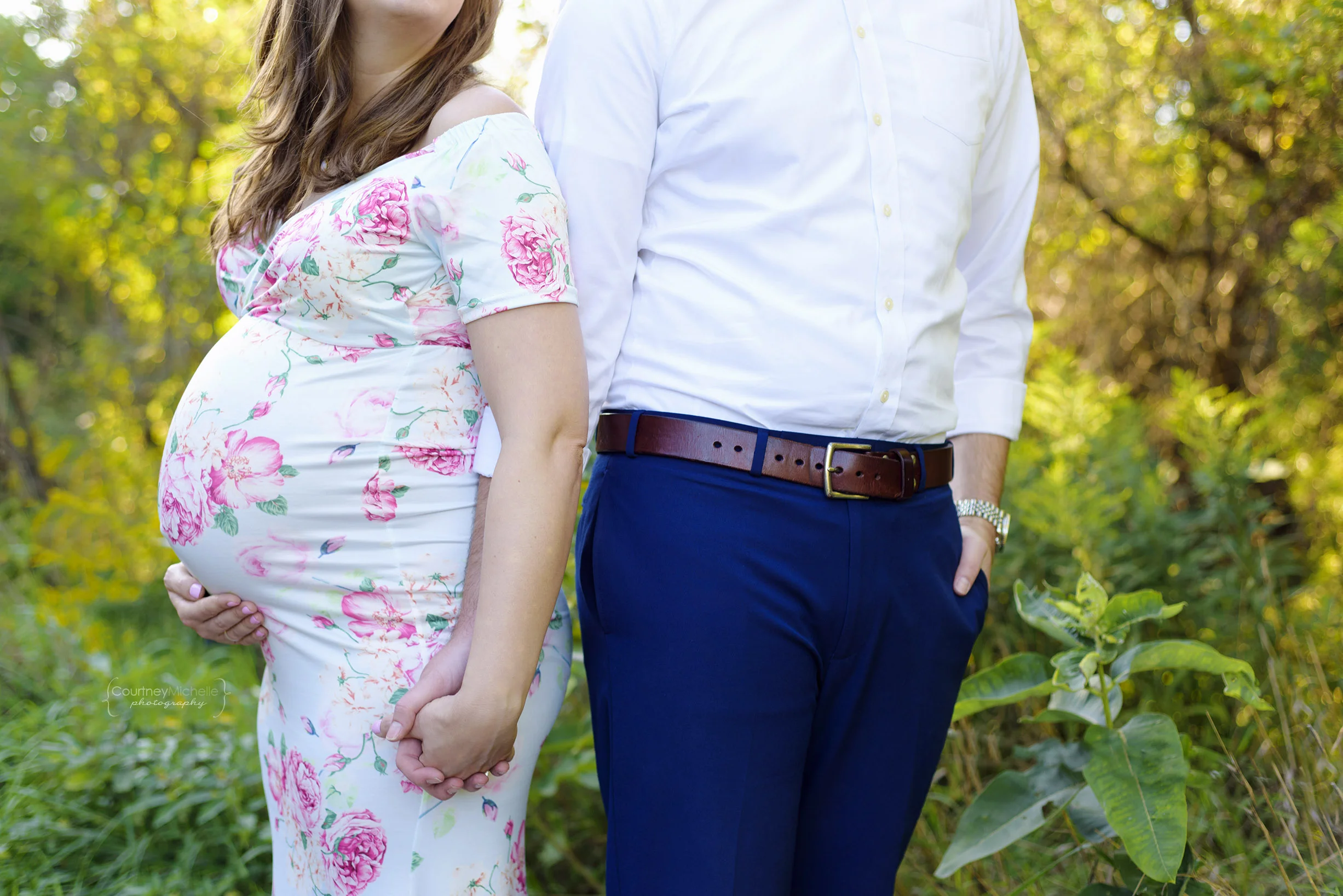 montrose-beach-chicago-maternity-session-courtney-laper©COPYRIGHTCMP-Maternity-3017.jpg
