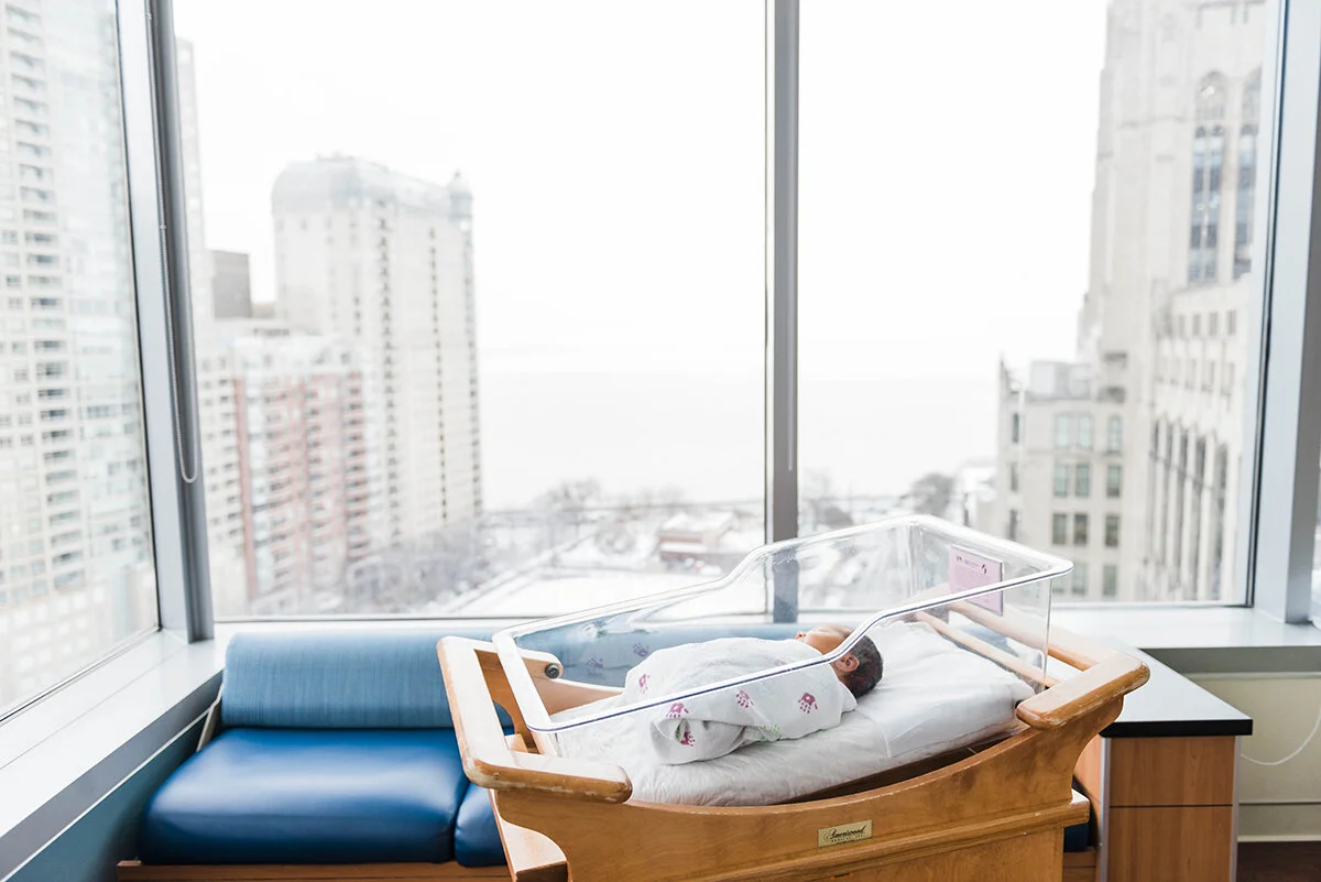 ©COPYRIGHTCMP2020-chicago-fresh-48-hospital-session-prentice.jpg