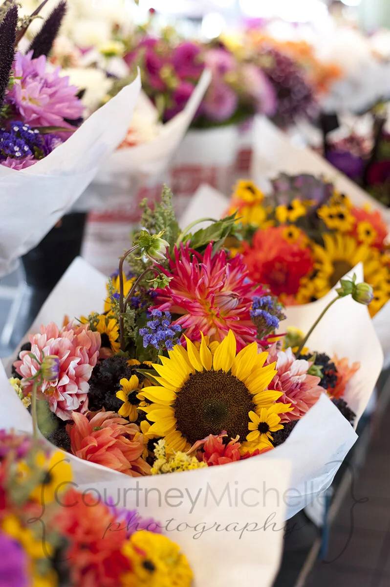 seattle-public-market-flowers-COPYRIGHTCMP-6193.jpg