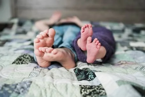 Including Big Brother or Big Sister in Newborn Photos