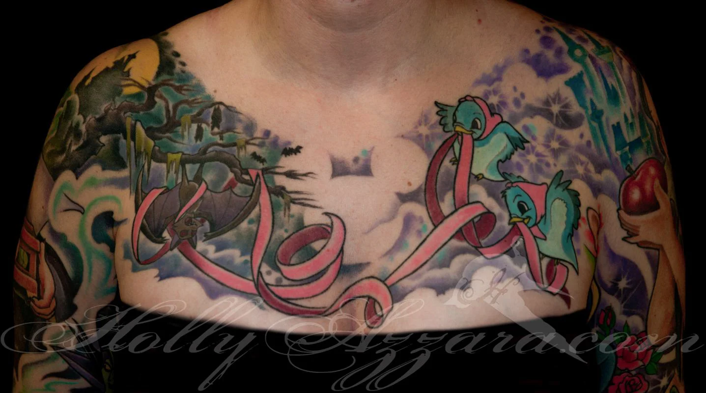 Disney chest and sleeves detail