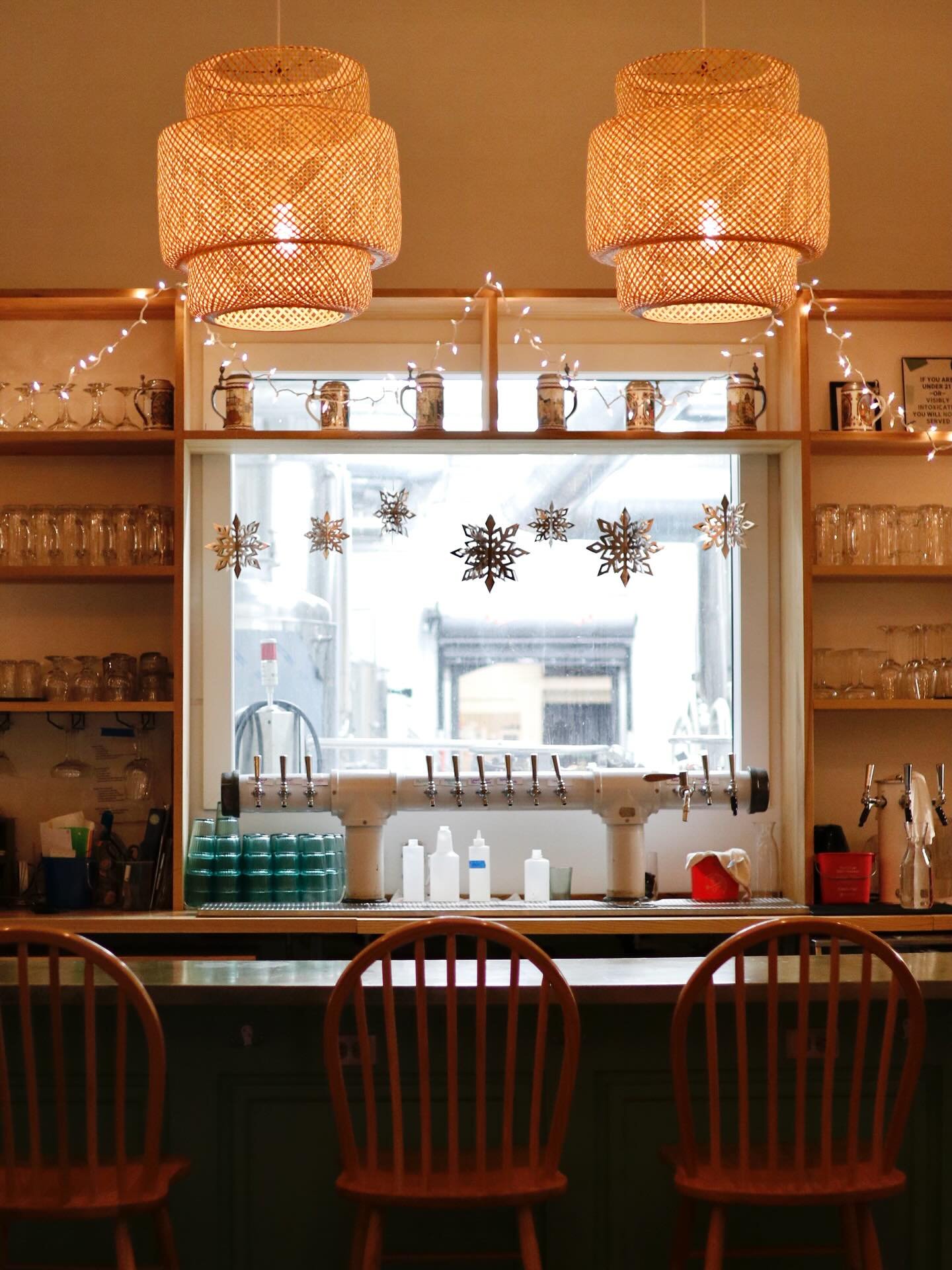 Can you believe the holidays are here? ☃️ For us, that means gearing up to host your holiday parties! We have quite a few on the calendar this year so we&rsquo;ll be closed a few days this month (swipe for the schedule). But if you&rsquo;re still sea