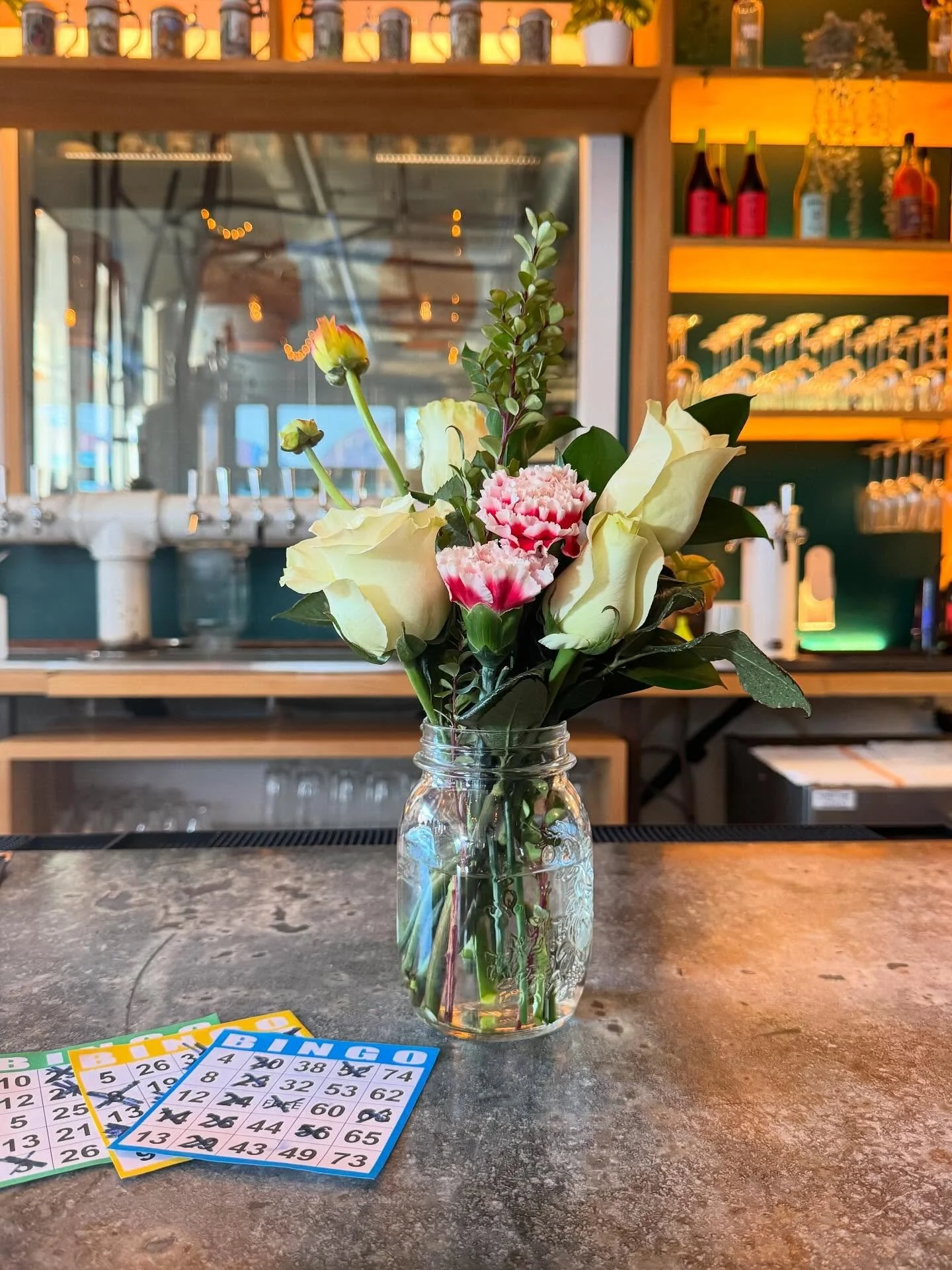 Love is in the air at the taproom! 👩&zwj;❤️&zwj;💋&zwj;👨 We had so much fun this weekend at all of our pre-Valentine&rsquo;s Day celebrations! Huge shoutout to everyone we came to support @immigrantmarche and Bouquet Bingo, the vibes in the taproom