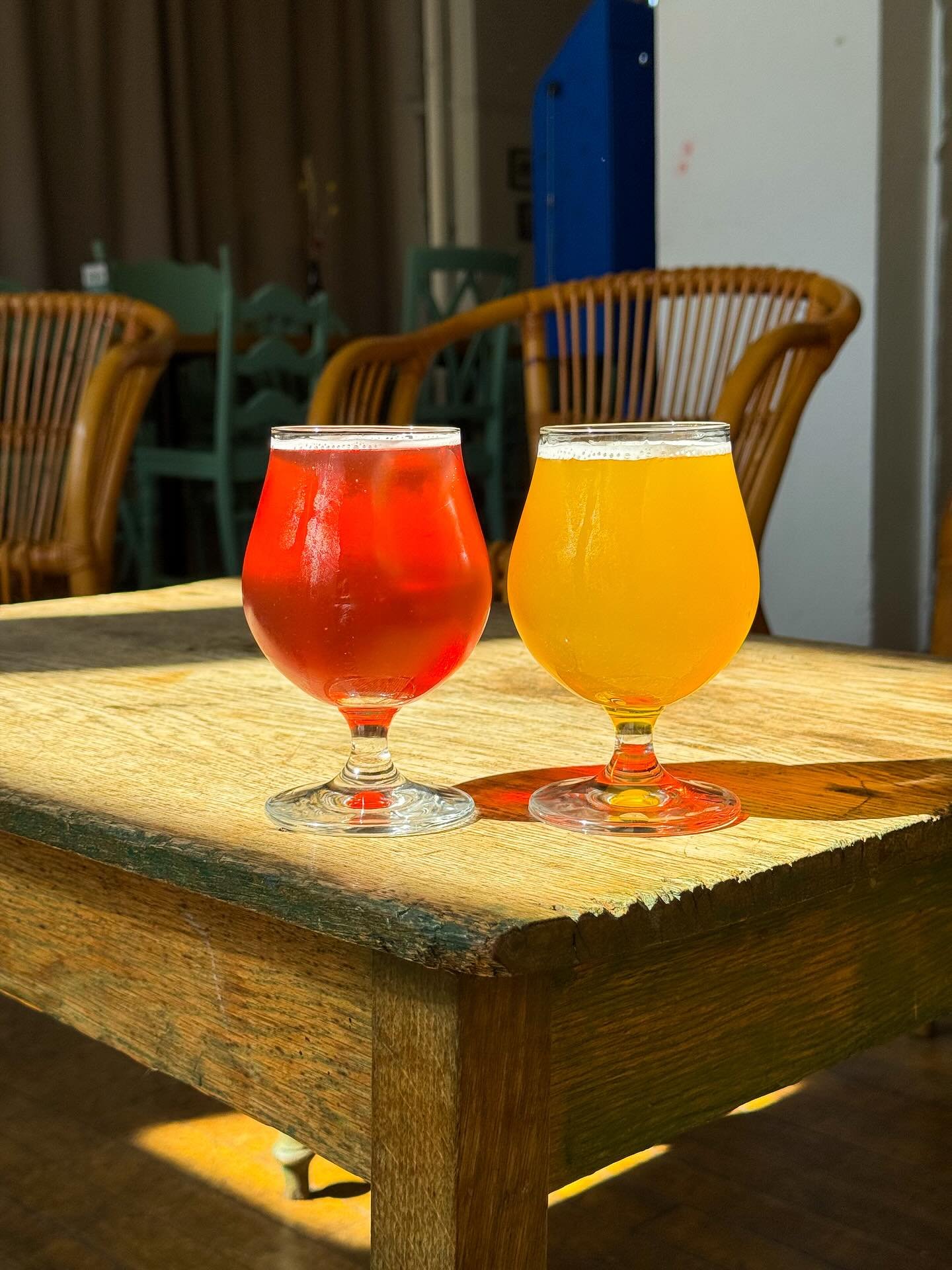 We heard there&rsquo;s a new robot in town, will it have the same fate as our beloved Hitchbot? Time will tell, we guess. 🤔&nbsp;To celebrate the resurgence of roaming robots, Kerry created two new Hitchbot iterations! 

Raspberry Magic  7.2% 🪄 Fru