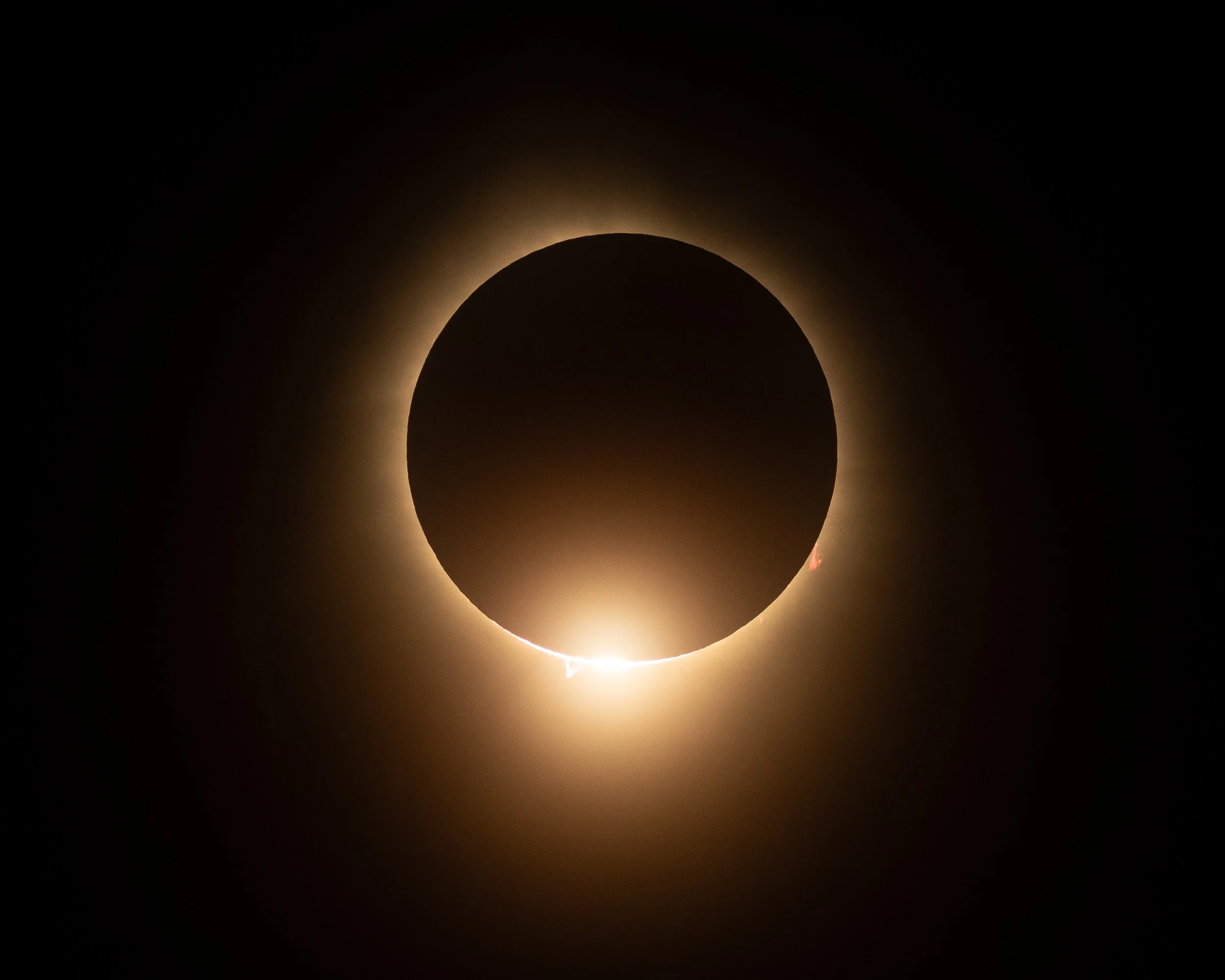 @RisingSunPhotog_TotalSolarEclipse2024_26.jpg