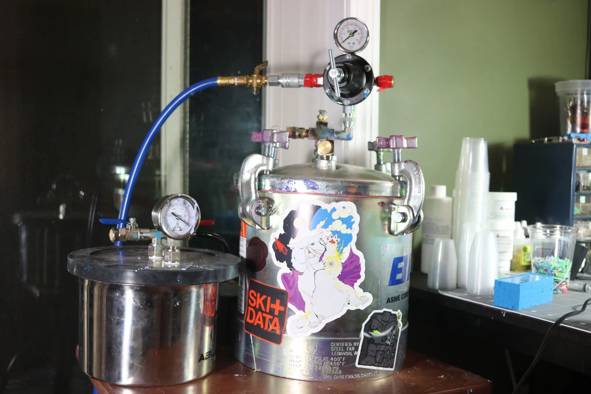 Binks Pressure Pot & Vacuum Chamber