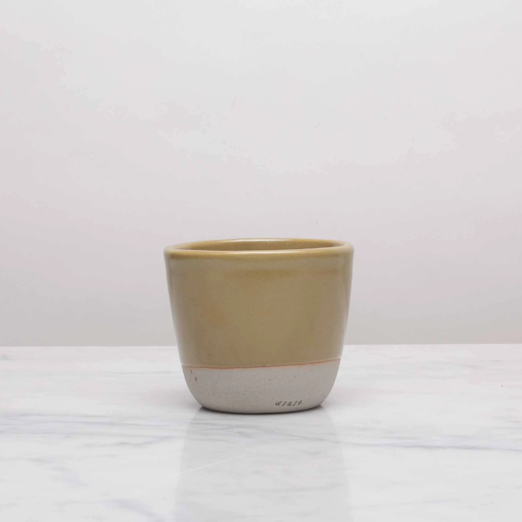 Cup with rounded bottom : Mustard