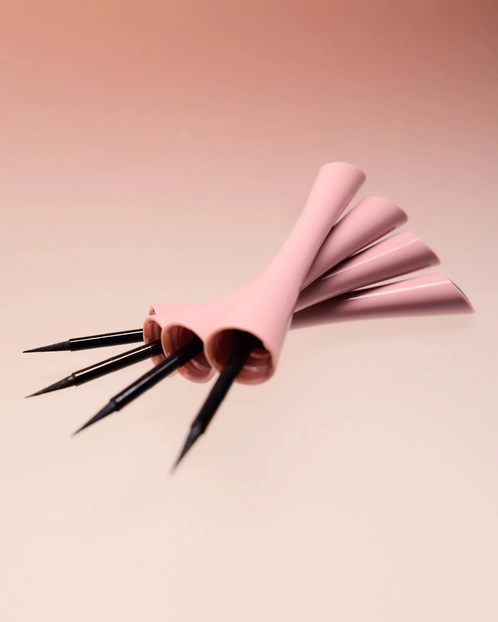 pink-liquid-eyeliner-brushes.jpg