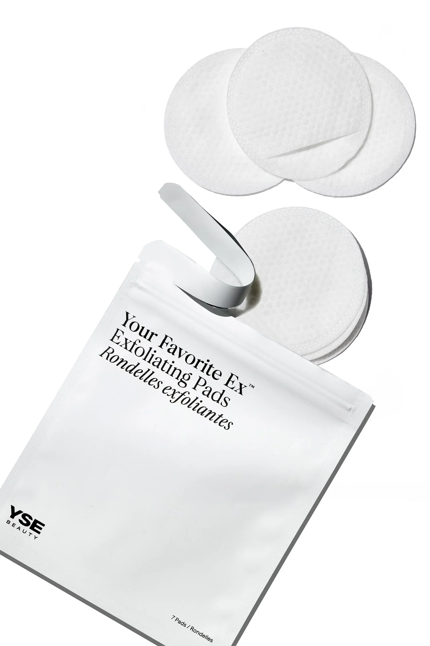 exfoliating-face-pads-white-pack.webp