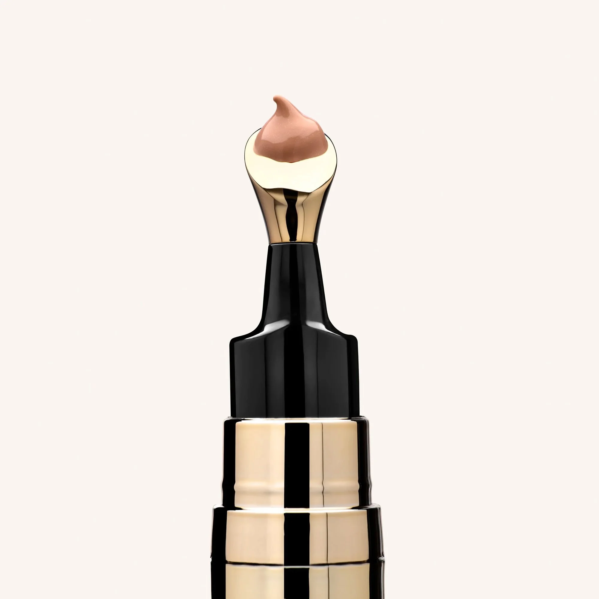 luxury-liquid-foundation-applicator.jpg