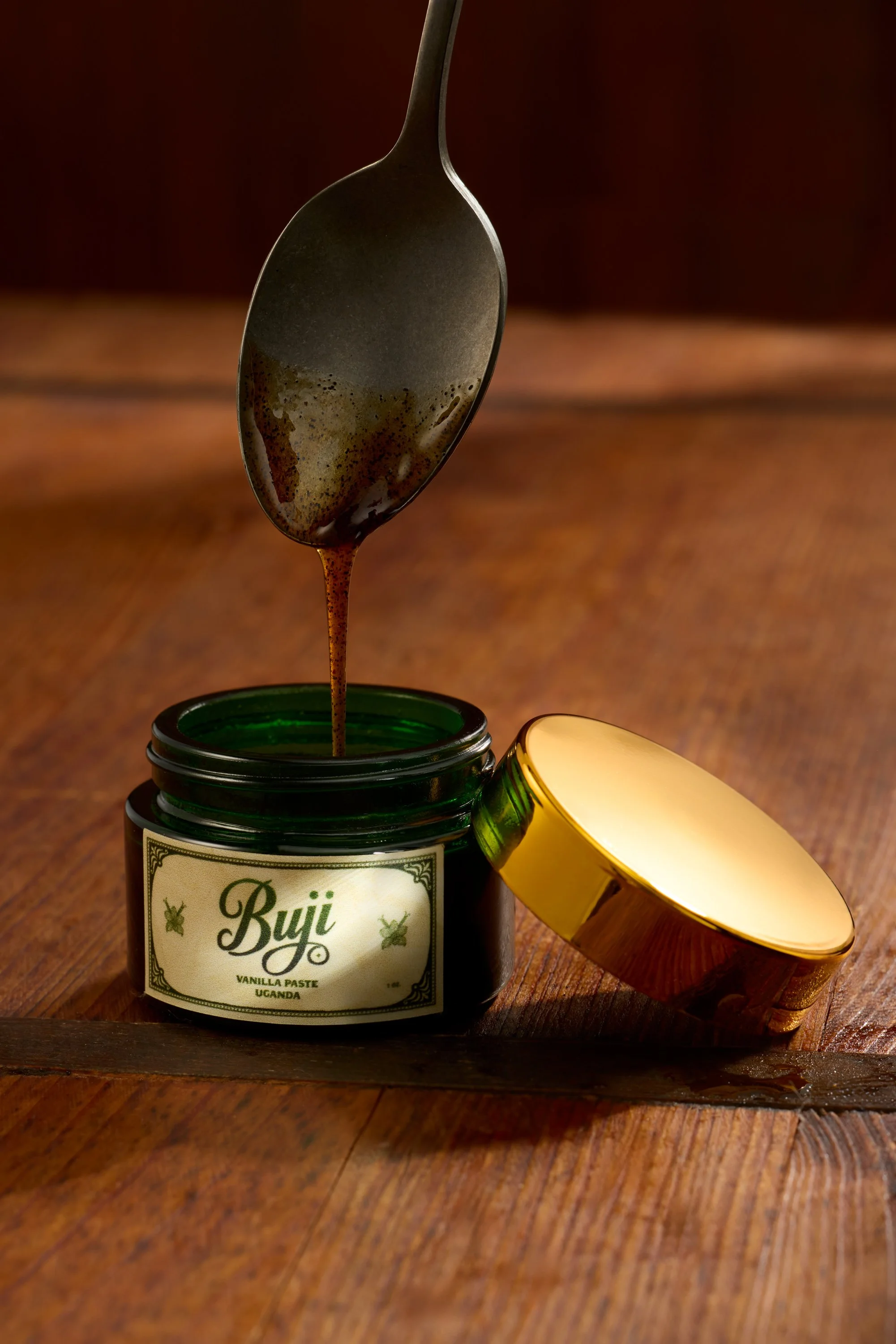 Buji Vanilla-Paste-Spoon Drip-31698.jpg
