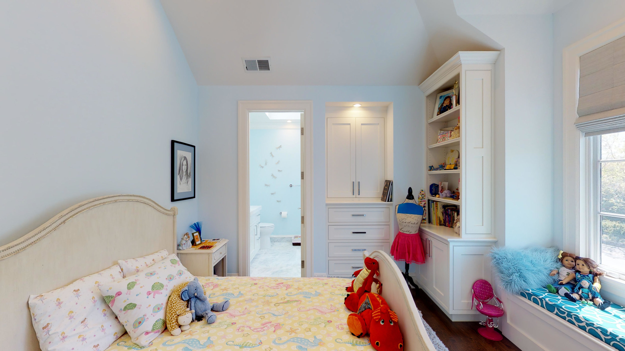 20 - Children's Bedroom 2.jpg