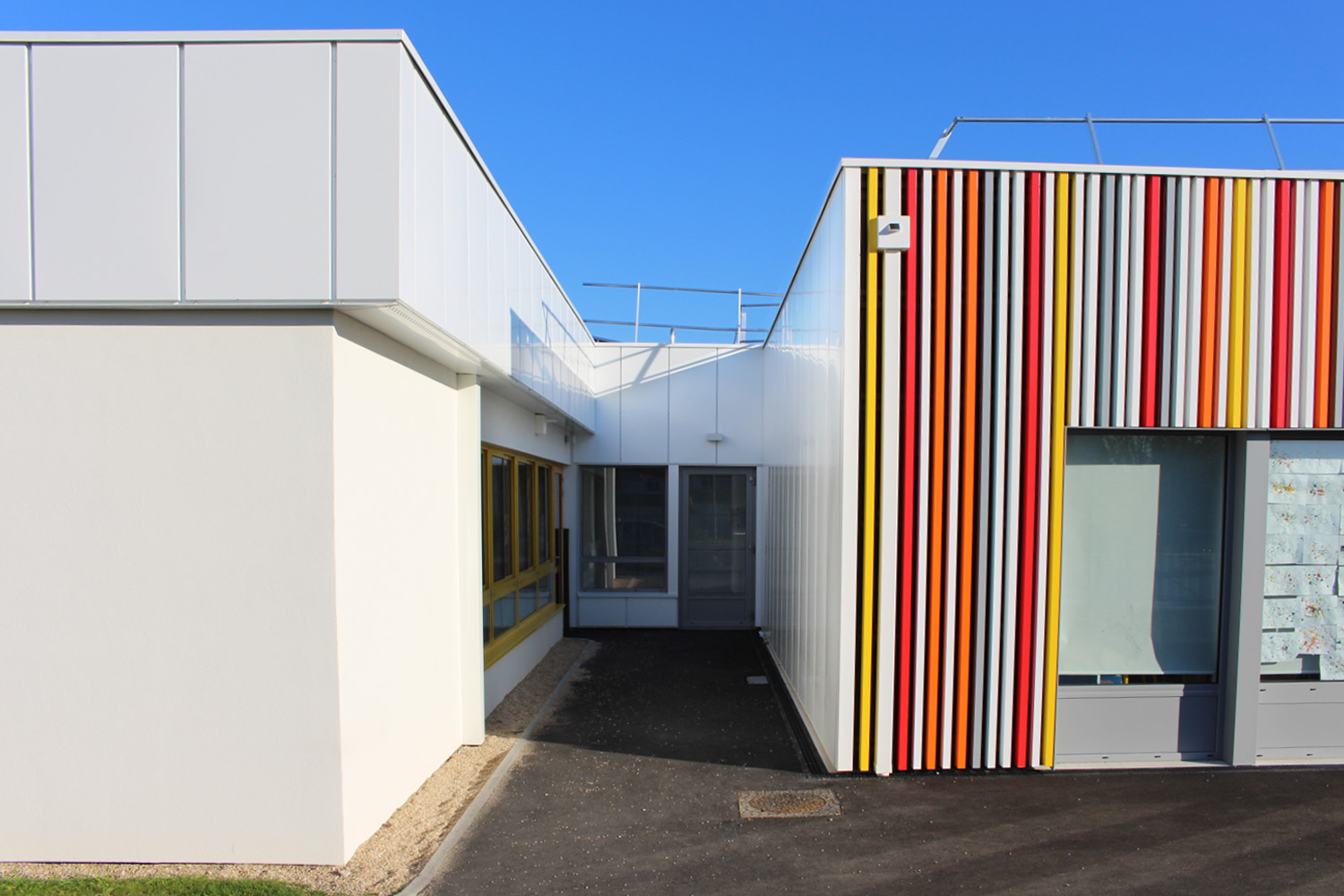 Atelier Prevost, architectes - extension de l'ecole la Fontaine Bleue a Beaumont sur Oise