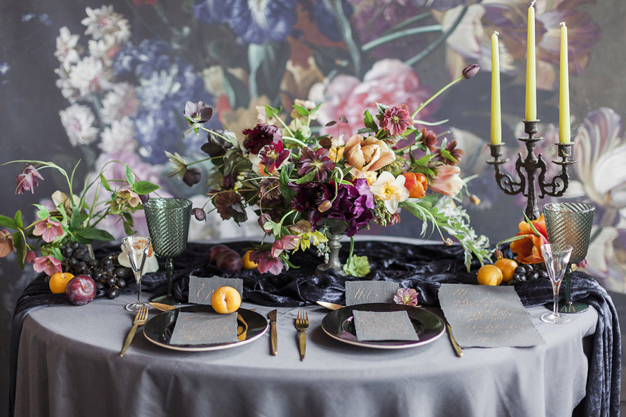 Dark-floral-wedding-inspo-Jo-Bradbury-Photography-IMG_1008.jpg