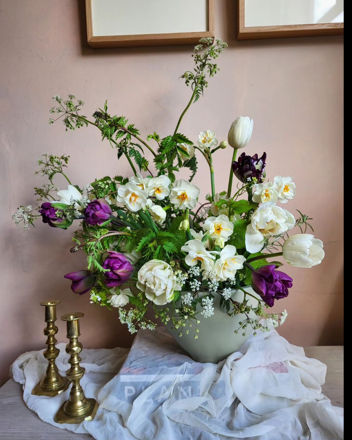 A gentle start to the day. A bowl of scented narcissi, tulips and cow parsley in suffragette colours.
Flowers grown by @birchfarmflowers.