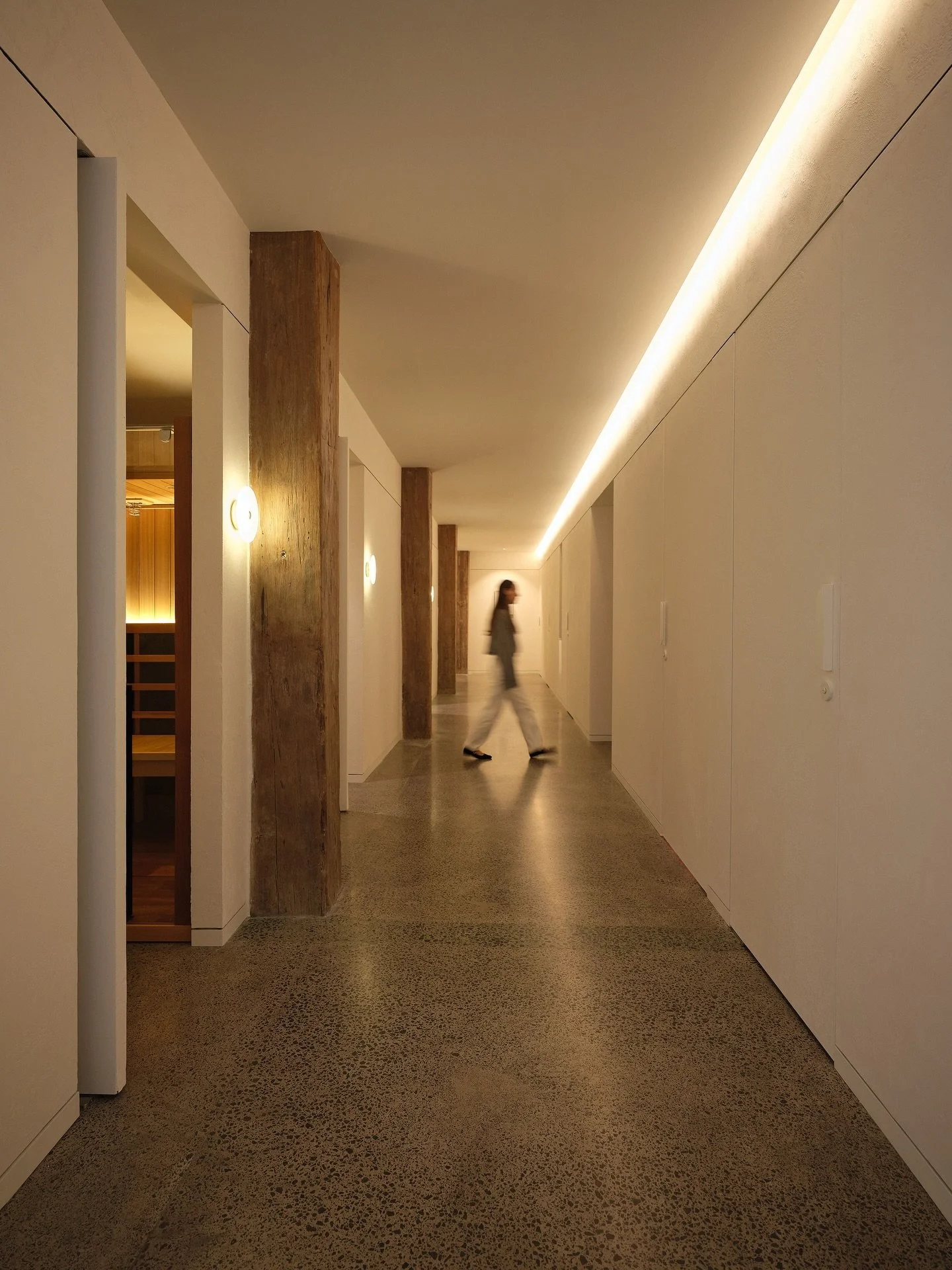 Birthday 𝐆𝐈𝐕𝐄𝐀𝐖𝐀𝐘 continues!! 

Who doesn&rsquo;t love a sauna? For as long as I can remember, I have adored HANA, and the benefits of their contrast therapy treatment has done wonders for my recovery and mental wellbeing. 

Today, we&rsquo;r