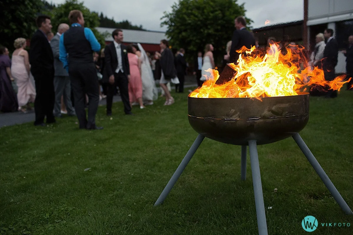 38-bryllup-grill-sommer-gjester.jpg