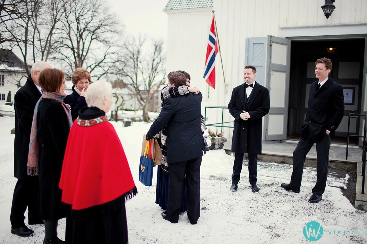 17-bryllupsfotograf-sandefjord-sandar-kirke-vielse