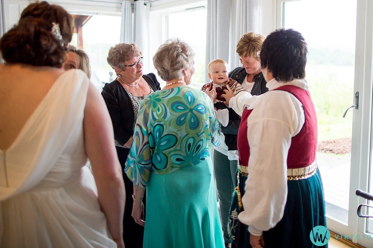 55-bryllup-fotograf-veiby-gård-skiptvet-fest