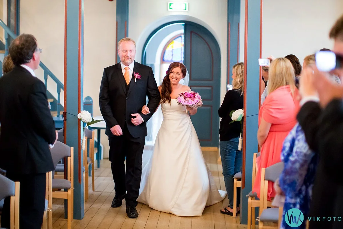 12-bryllup-vielse-hvaler-spjærøy-kirke