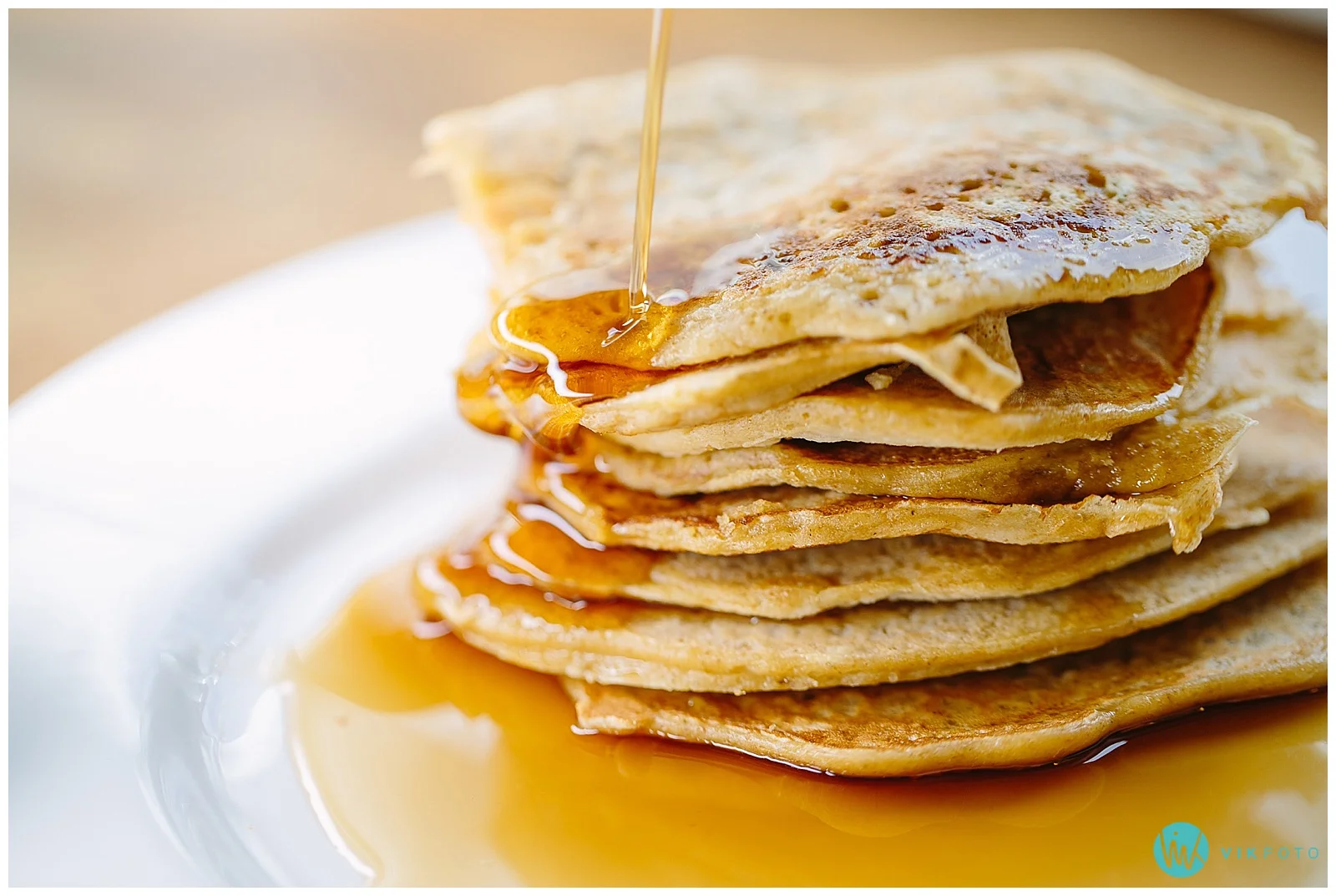 pannekaker-sirup-lønnesirup-pancakes-maple-syrup.jpg