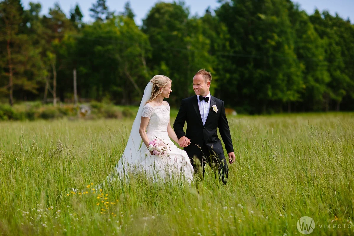 56-bryllup-hvaler-gjestgiveri-bryllupsbilde-brudepar.jpg