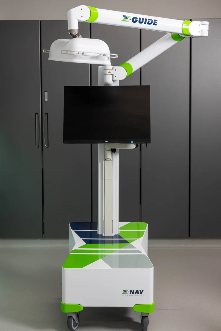 X-Guide surgical navigation system, advanced dental technology