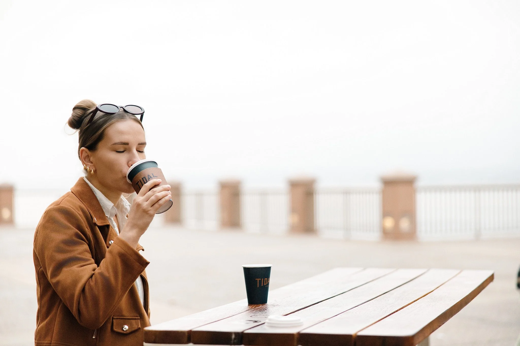 tidal-coffee-monterey-guest-oceanfront-patio_d.jpg
