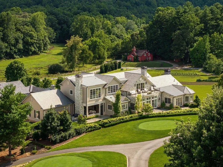 Aerial view of Walnut Valley, built by Gabriel Builders (view 2).