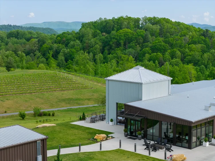 Aerial view of Marked Tree Vineyard, built by Cooper Construction — hospitality architecture photography by Jack Robert.