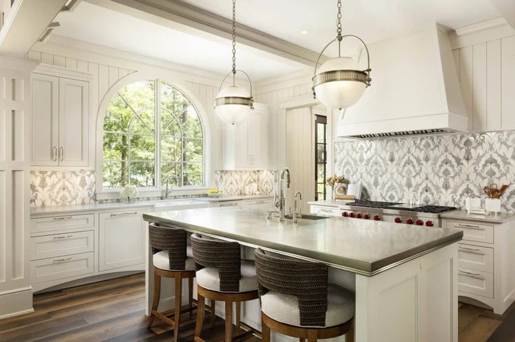 Kitchen of a custom home in Edgewater, built by Gabriel Builders.