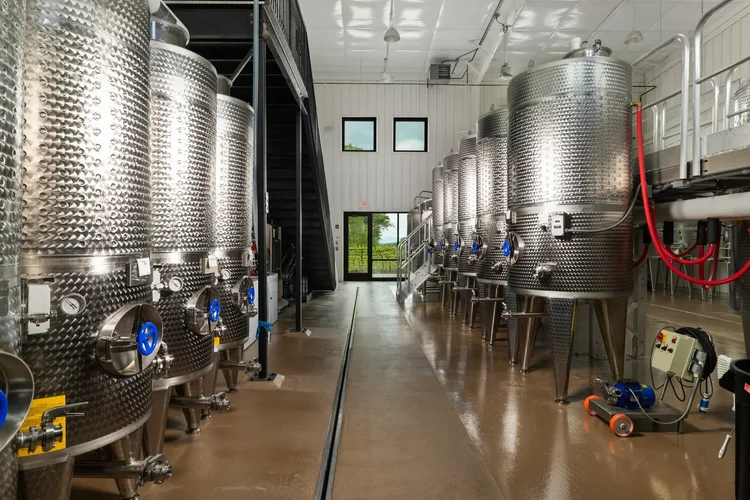 Marked Tree Vineyard, built by Cooper Construction — hospitality architecture photography by Jack Robert.
