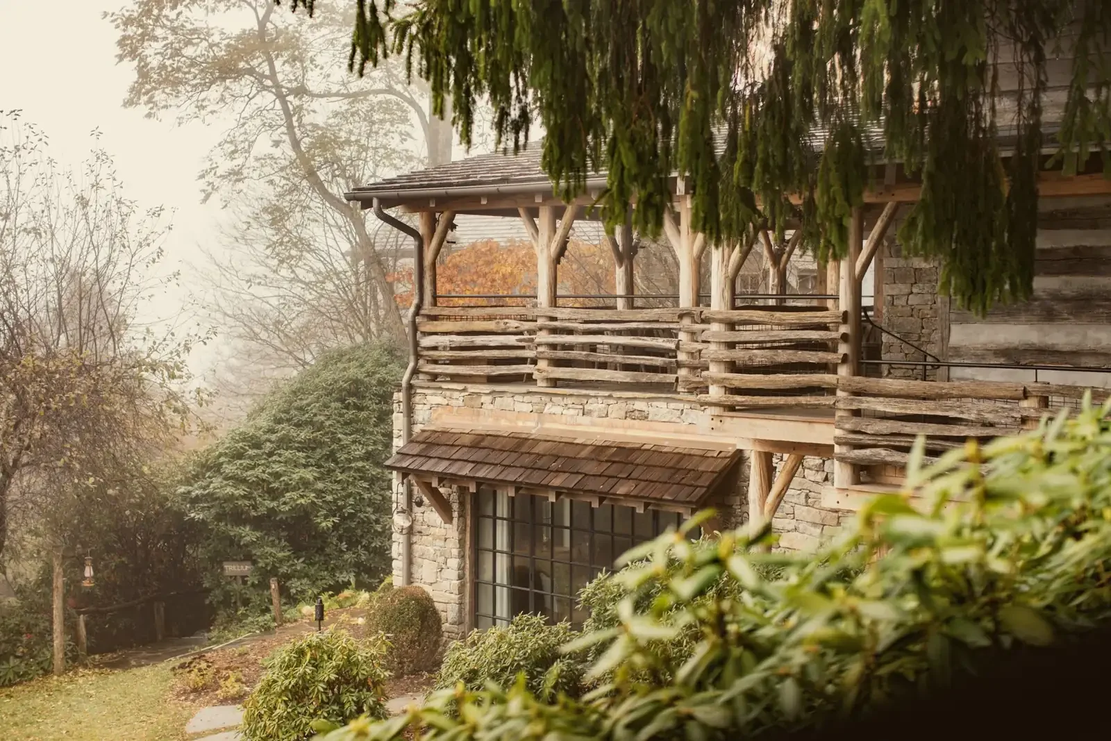 greenville-rustic-building-misty-autumn-1600px.webp