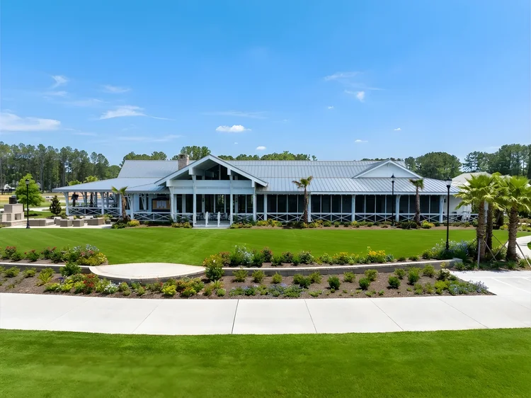 The clubhouse at Riverton Pointe Country Club, a Toll Brothers community — commercial architecture photography by Jack Robert.