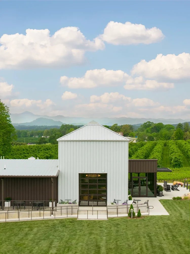 Marked Tree Vineyard, built by Cooper Construction — hospitality architecture photography by Jack Robert.