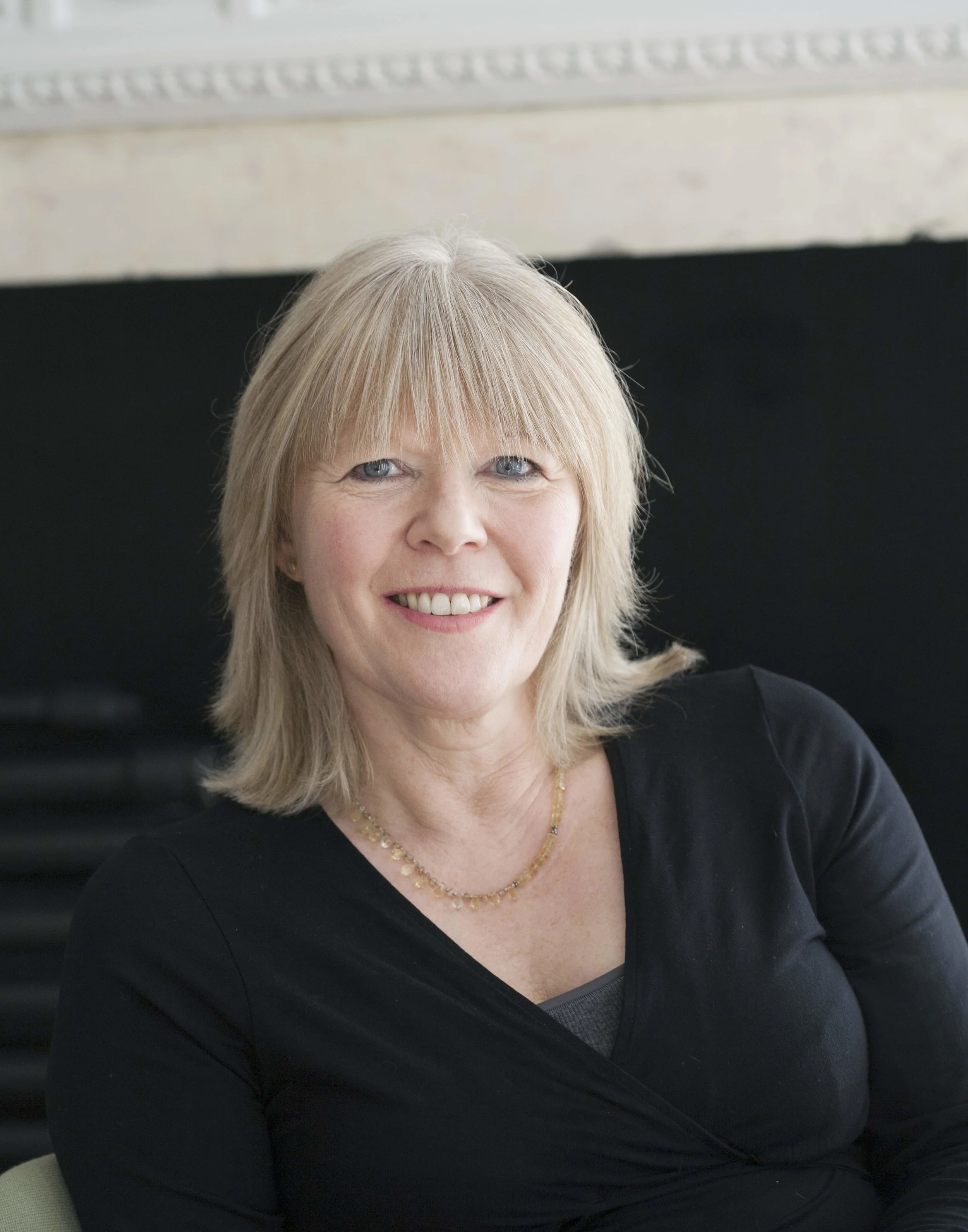 Vikki Heywood Headshot.jpg
