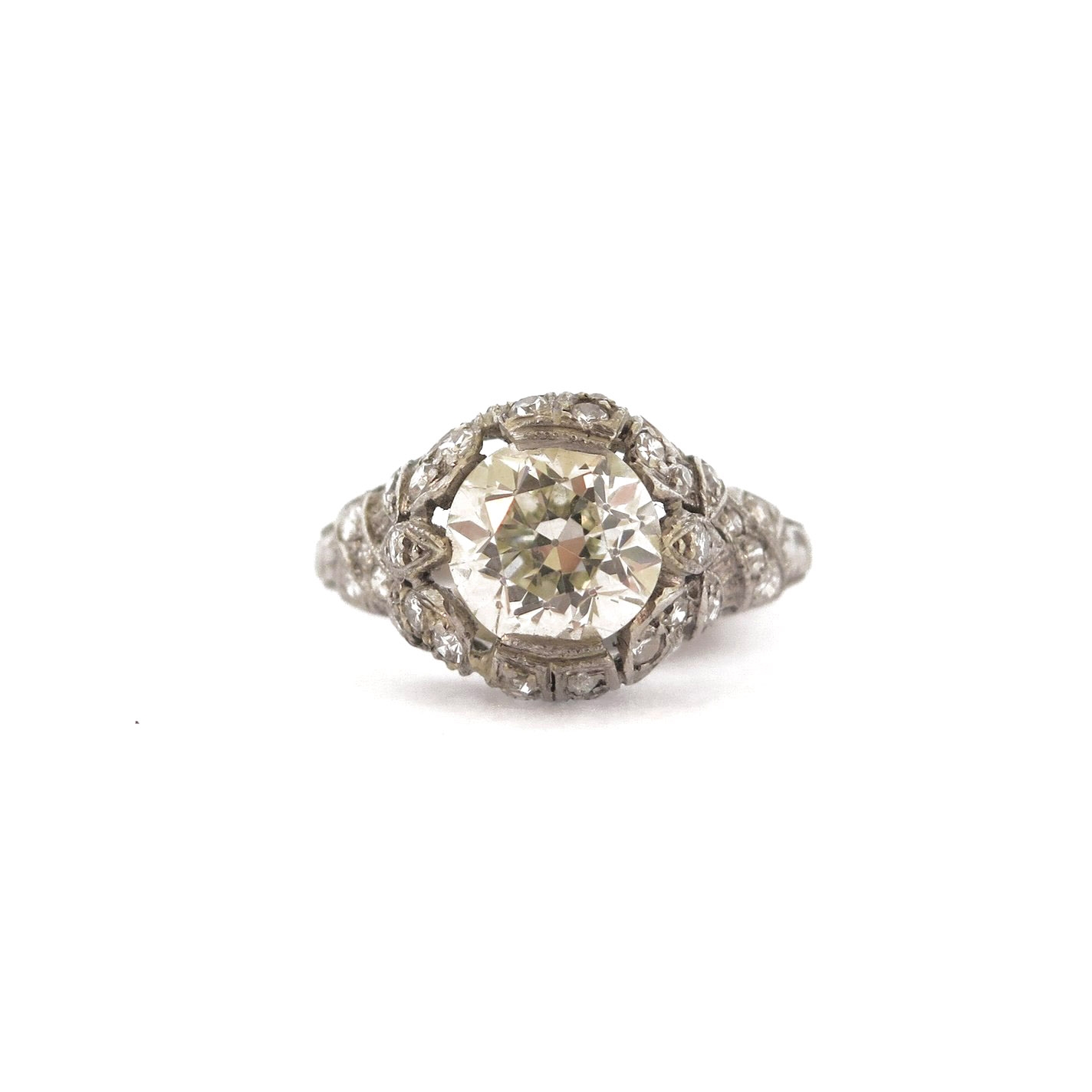 2 ct Diamond Ribbon Motif Ring