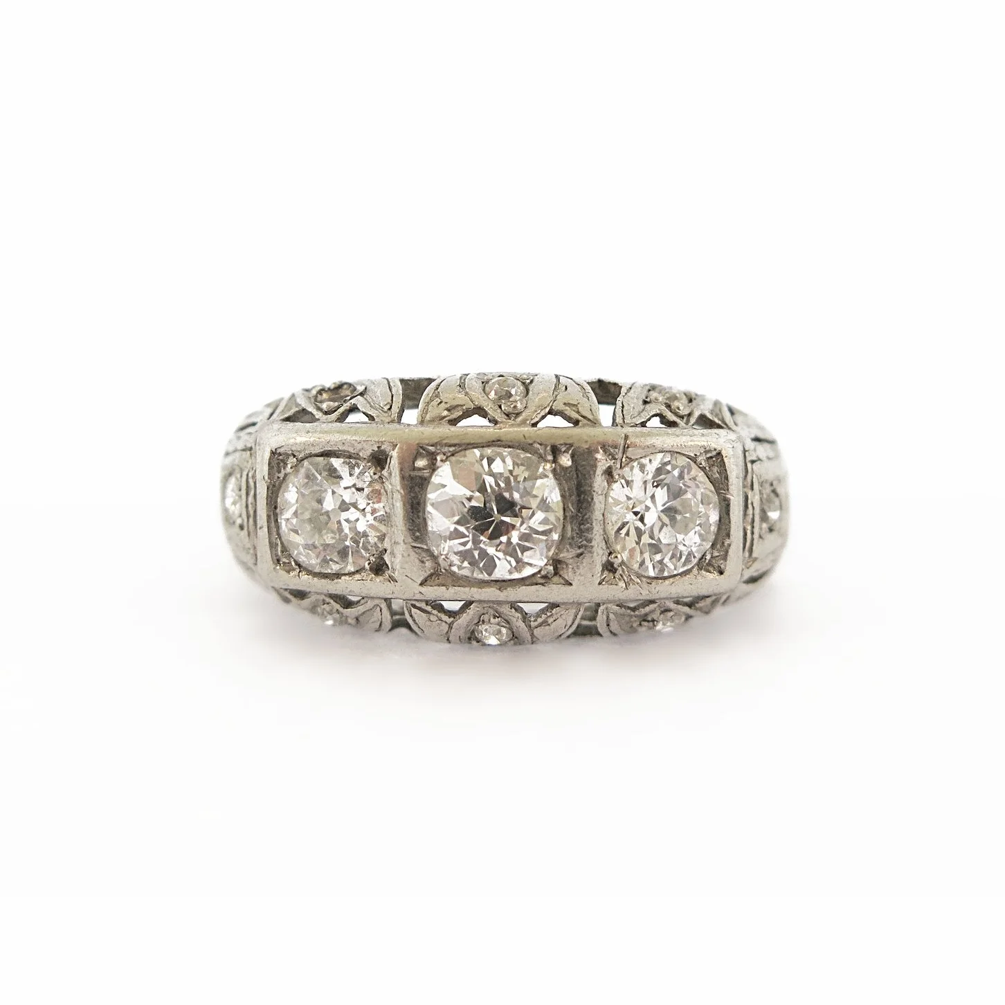 Edwardian Diamond Floral Platinum Ring
