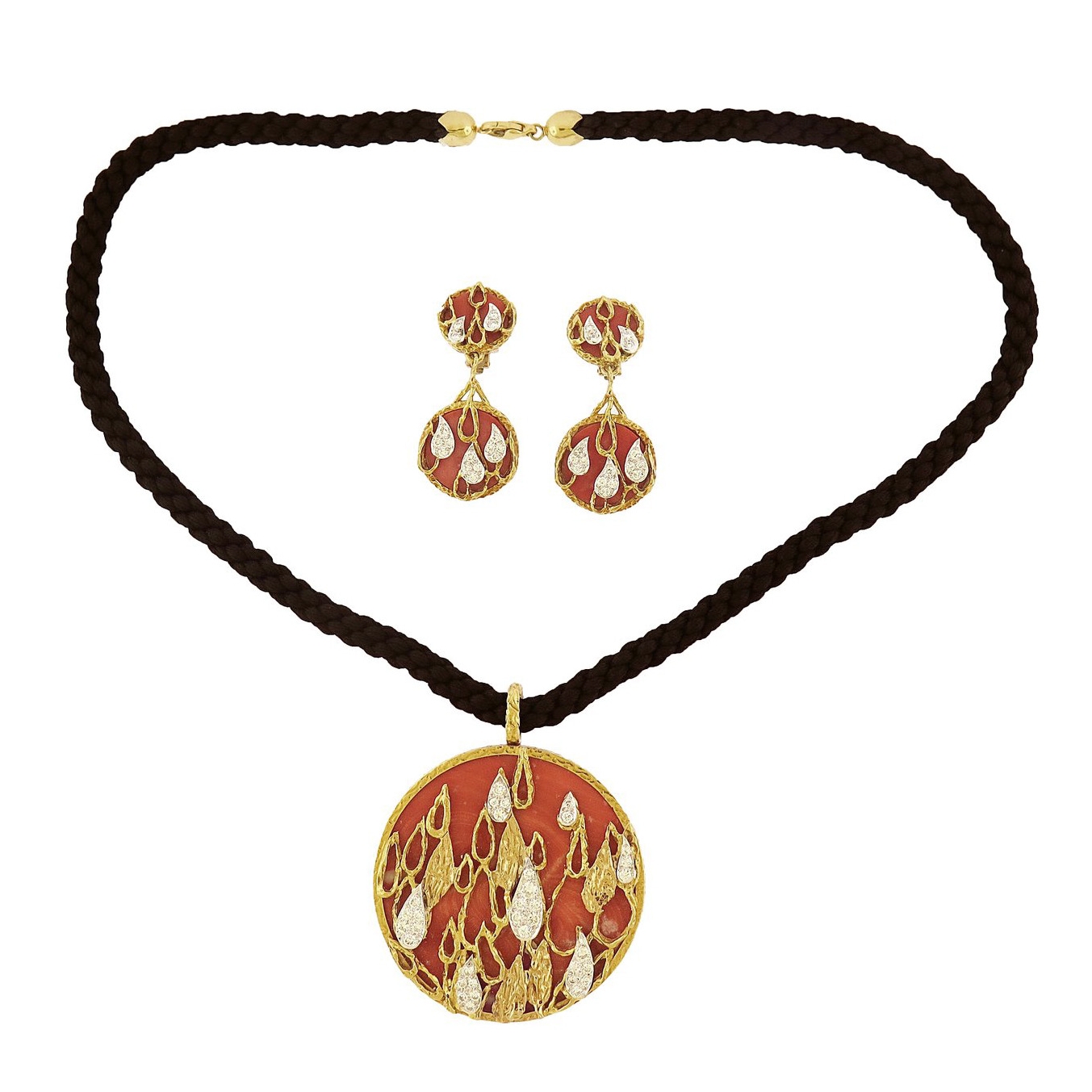 Kutchinsky Coral and Diamond Gold Pendant and Earrings Set