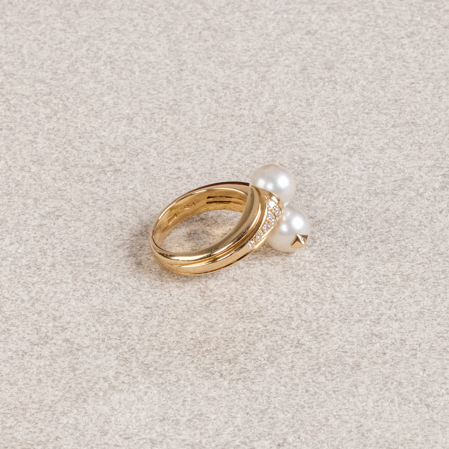 pearl_ring_3.jpg