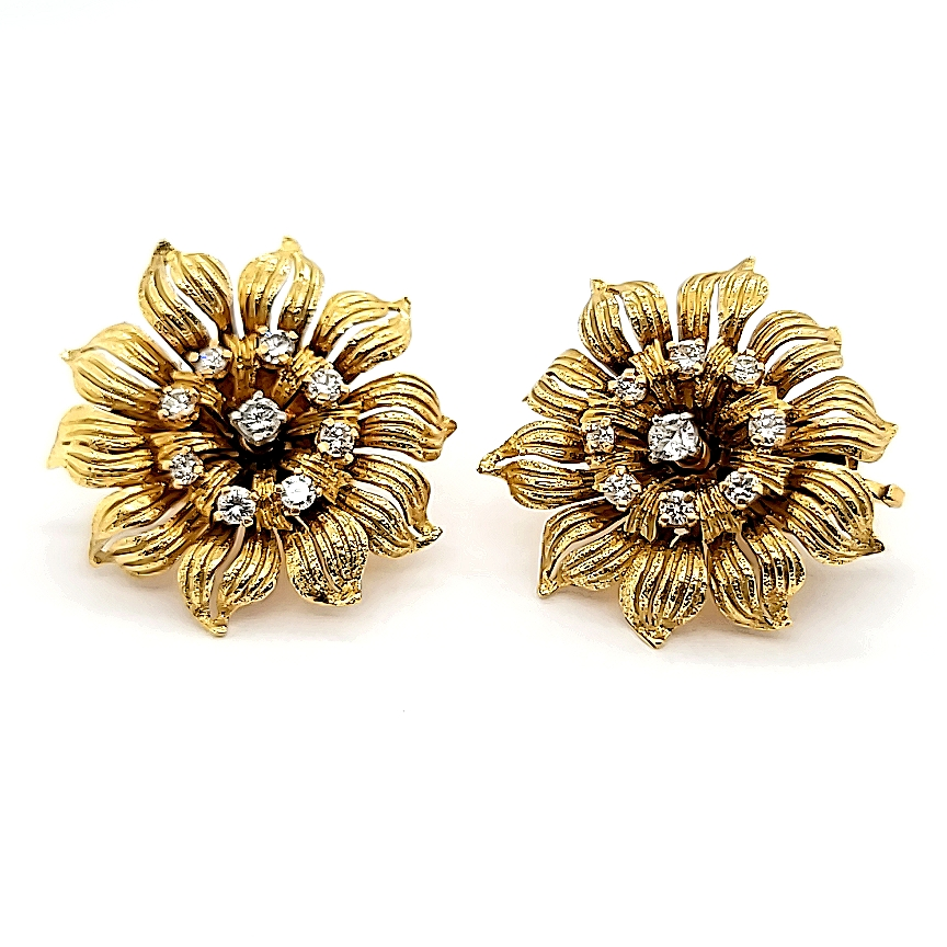 18Kt Diamond Flower Earrings