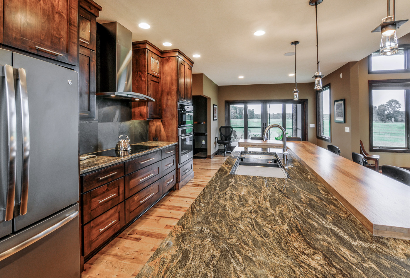 built-by-brett-custom-home-builders-springfield-mo-meadowcrest-lane-006.jpg