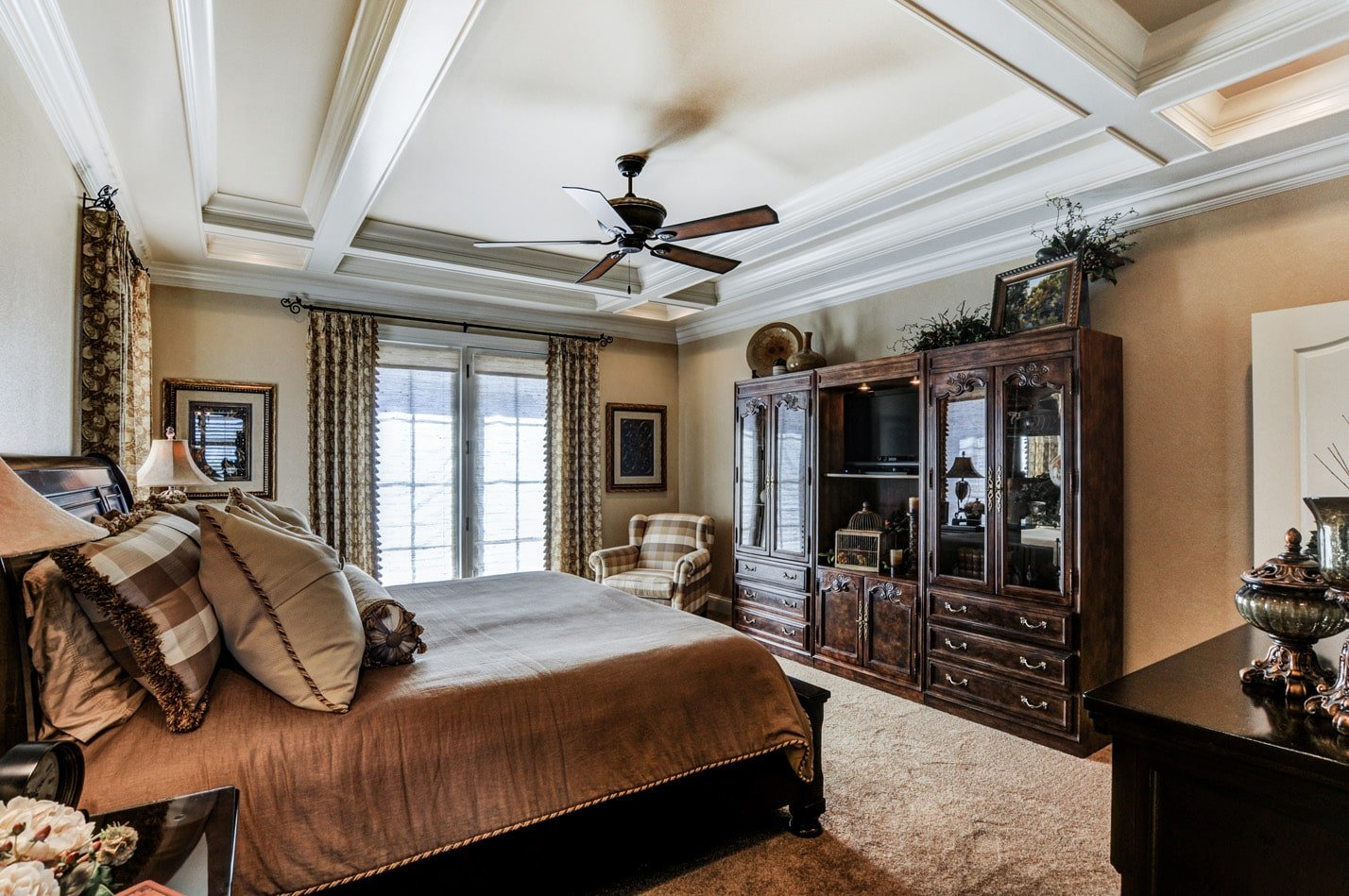 built-by-brett-custom-home-springfield-mo-13735-lawrence-2100-023-min.jpg